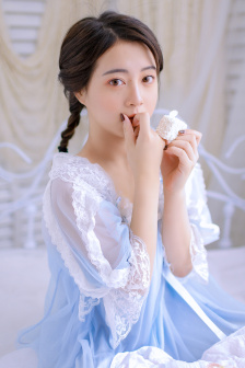 色后戏冷皇